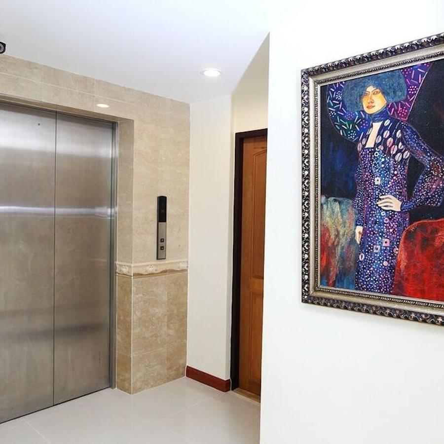 Icheck Inn Sukhumvit 22 Банкок Екстериор снимка