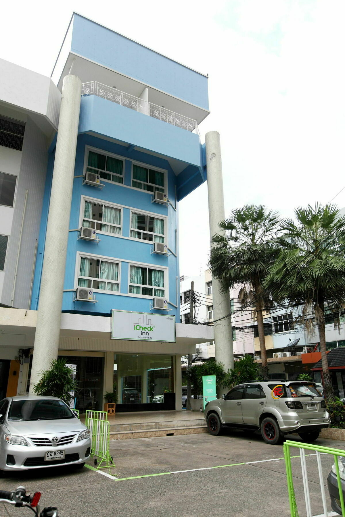 Icheck Inn Sukhumvit 22 Банкок Екстериор снимка
