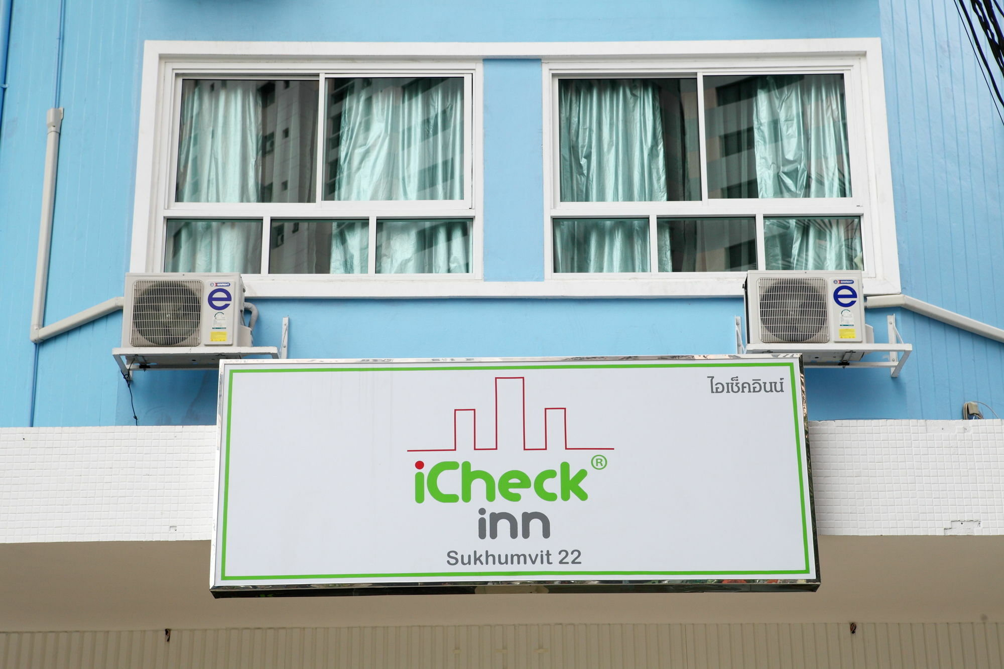 Icheck Inn Sukhumvit 22 Банкок Екстериор снимка