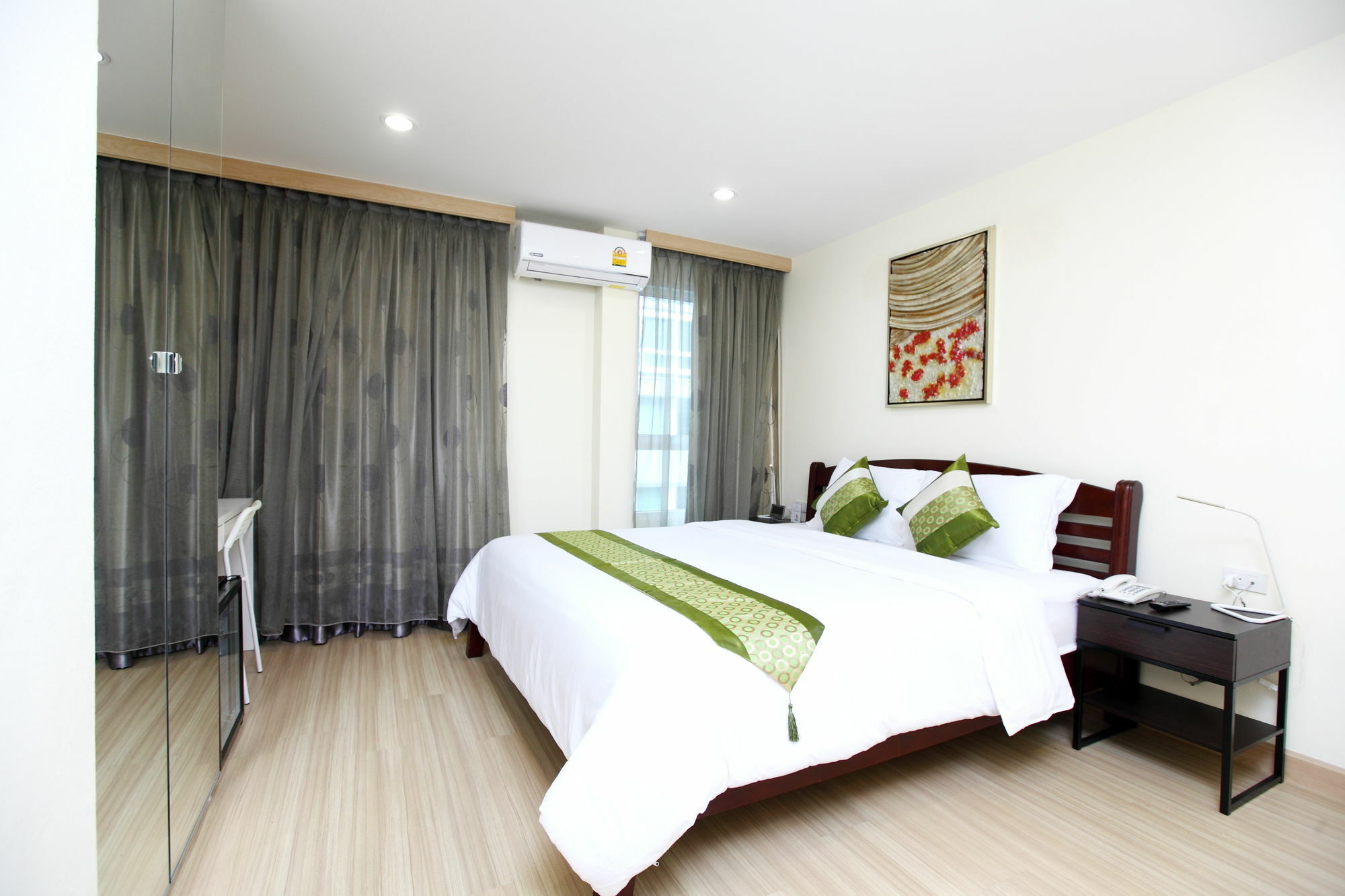 Icheck Inn Sukhumvit 22 Банкок Екстериор снимка