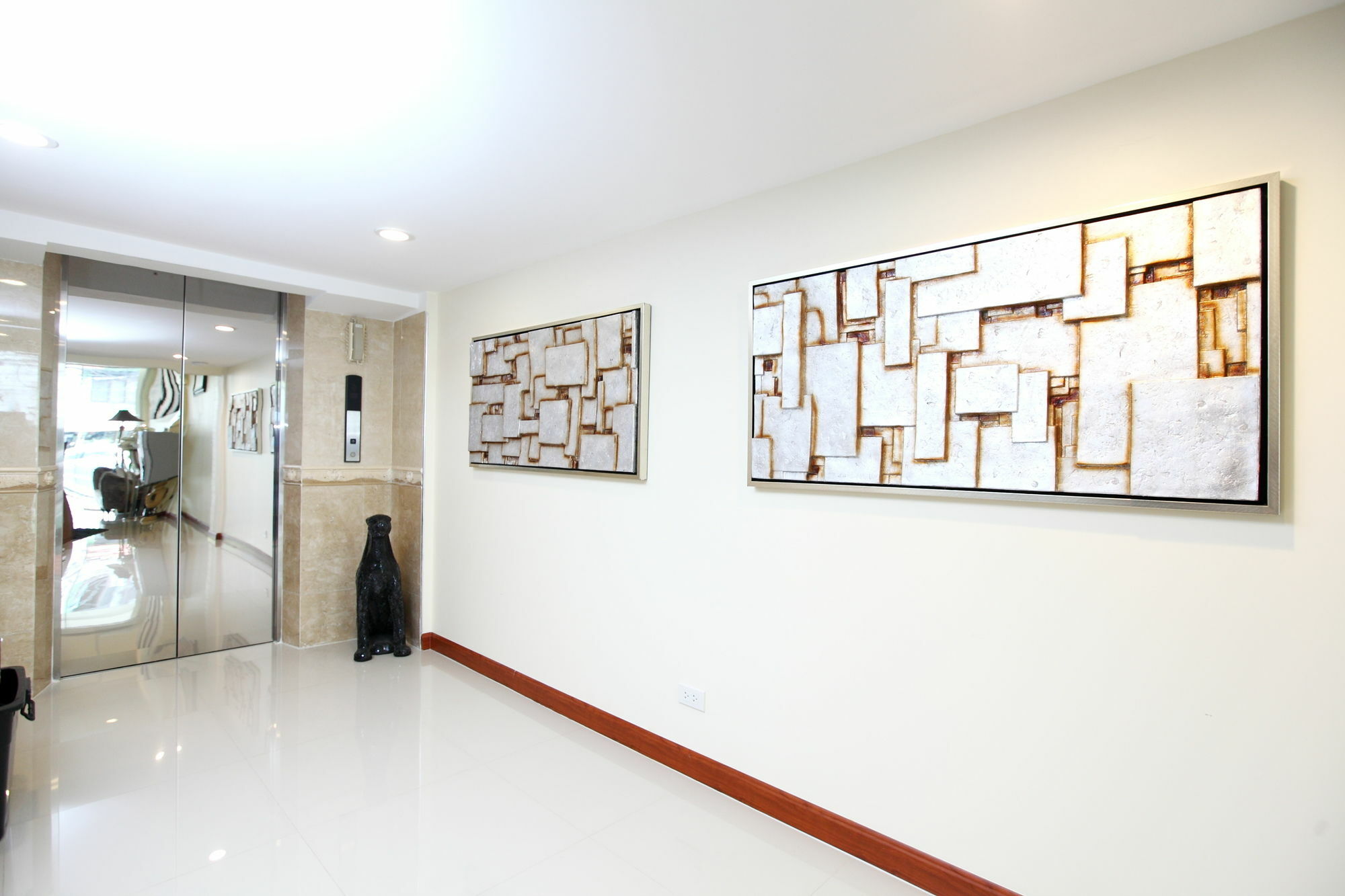 Icheck Inn Sukhumvit 22 Банкок Екстериор снимка